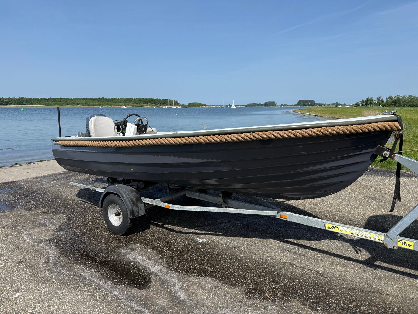Mooie Vlet met 9pk Yamaha 4tact incl Beekman trailer, Watersport en Boten, Motorboten en Motorjachten, Overige merken, Gebruikt