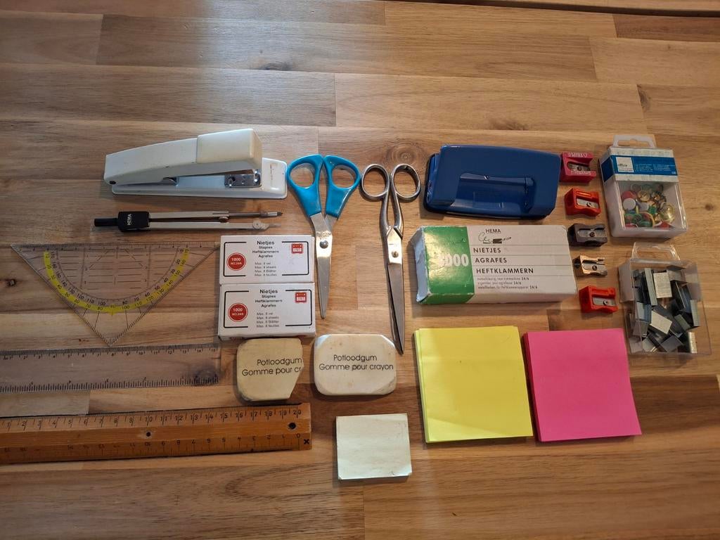 School toebehoren prachtpakket scholieren kinder compleet, Diversen, Schoolbenodigdheden, Ophalen of Verzenden, Zo goed als nieuw