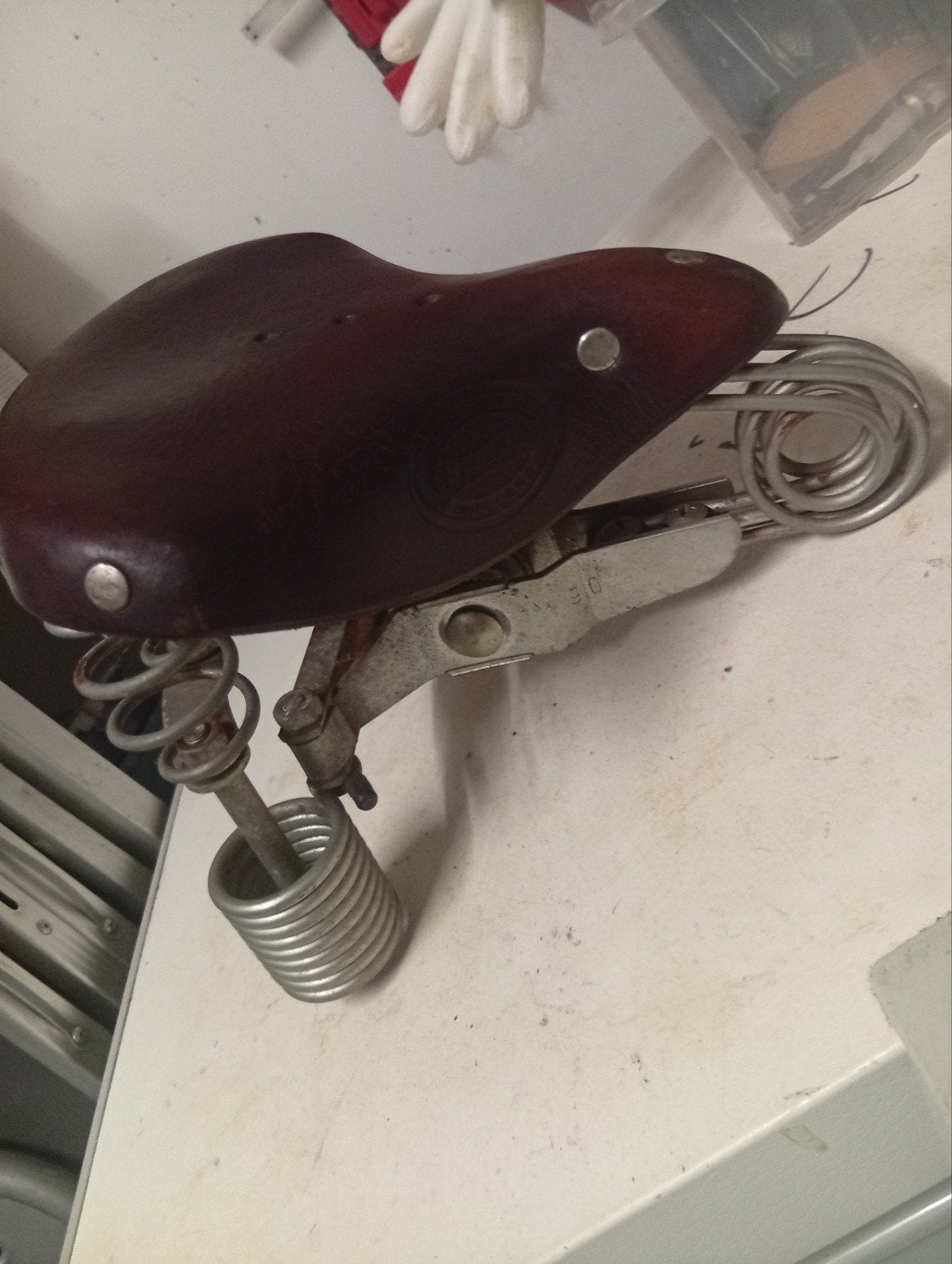 Vintage Leren Fietszadel met Veren - Primus Lepper, Fietsen en Brommers, Fietsonderdelen, Toerfiets, Gebruikt, Leer, Onbekend