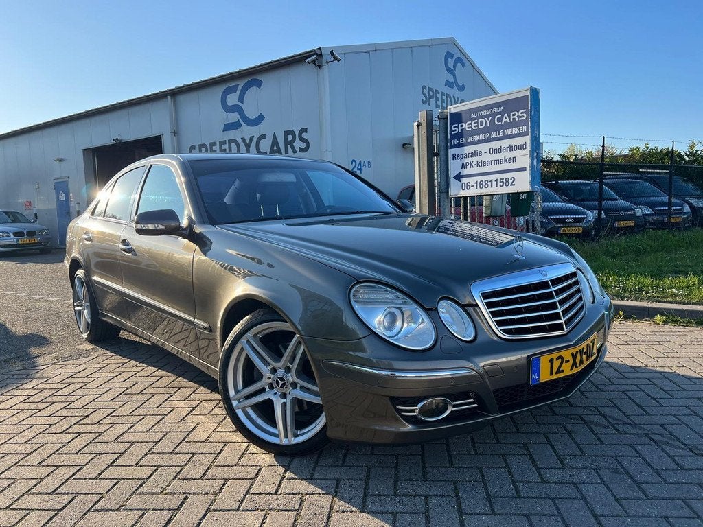 Mercedes E-klasse 200 K. Avantgarde LPG G3 Leer Automaat, Automaat, Achterwielaandrijving, Gebruikt, Zwart