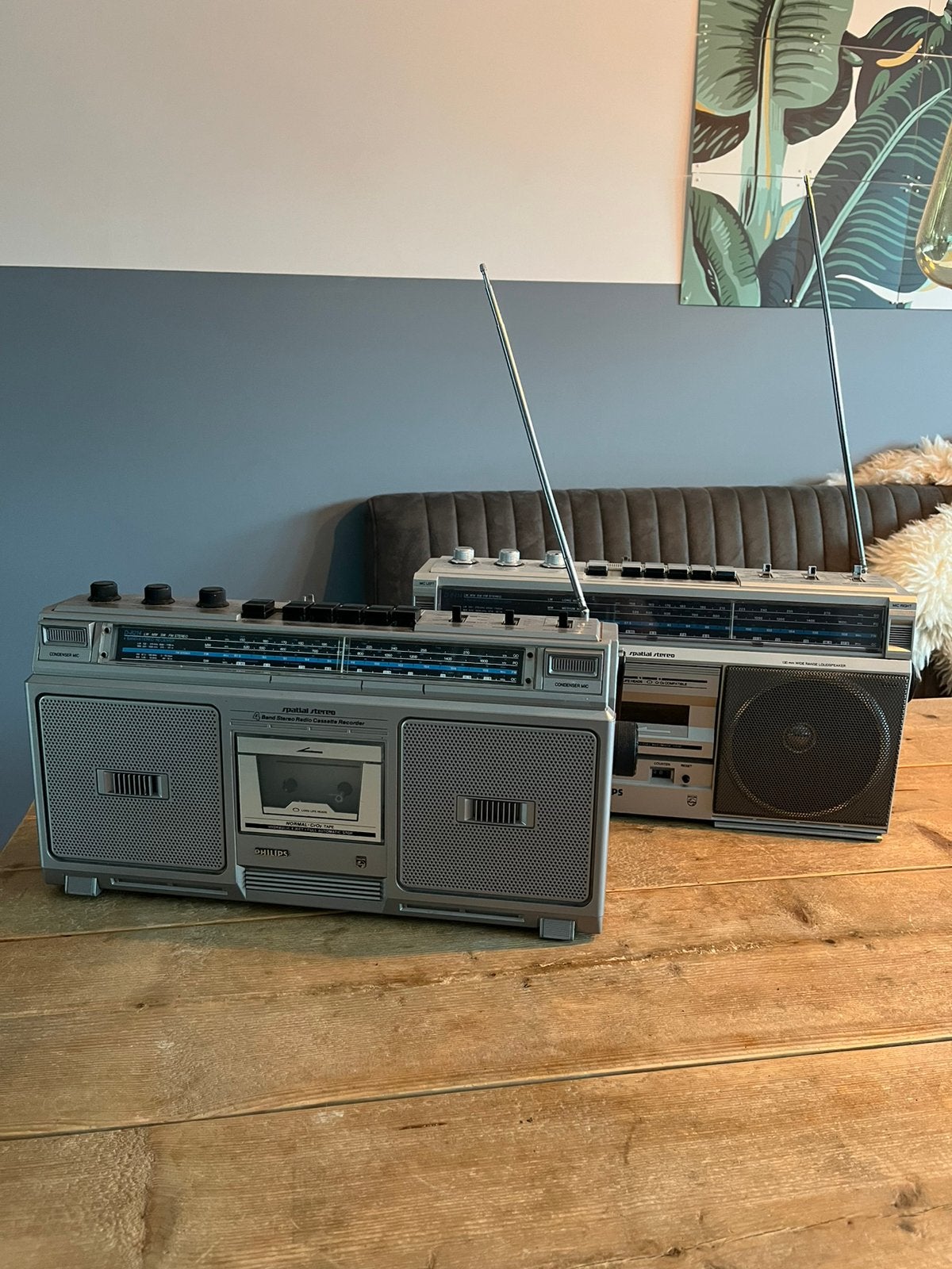2x Vintage Philips radio, Audio, Tv en Foto, Ophalen of Verzenden, Gebruikt, Radio