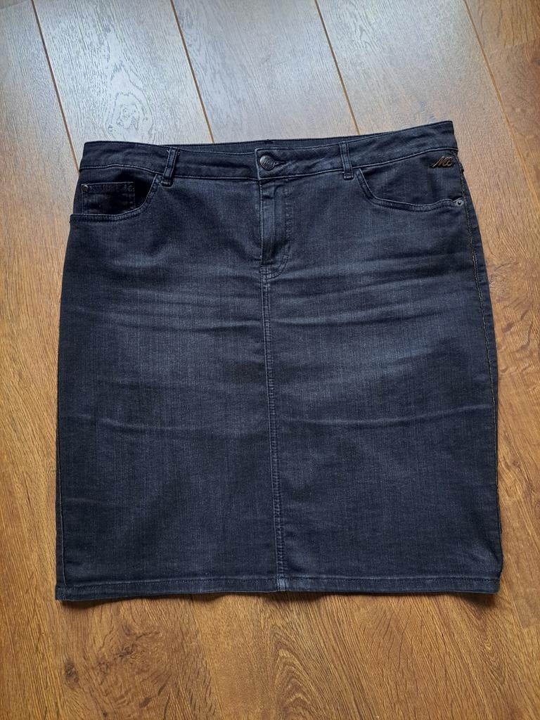 Stretch spijkerrokje maat 44, Kleding | Dames, Rokken, Blauw, Maat 42/44 (L), Ophalen of Verzenden, Zo goed als nieuw