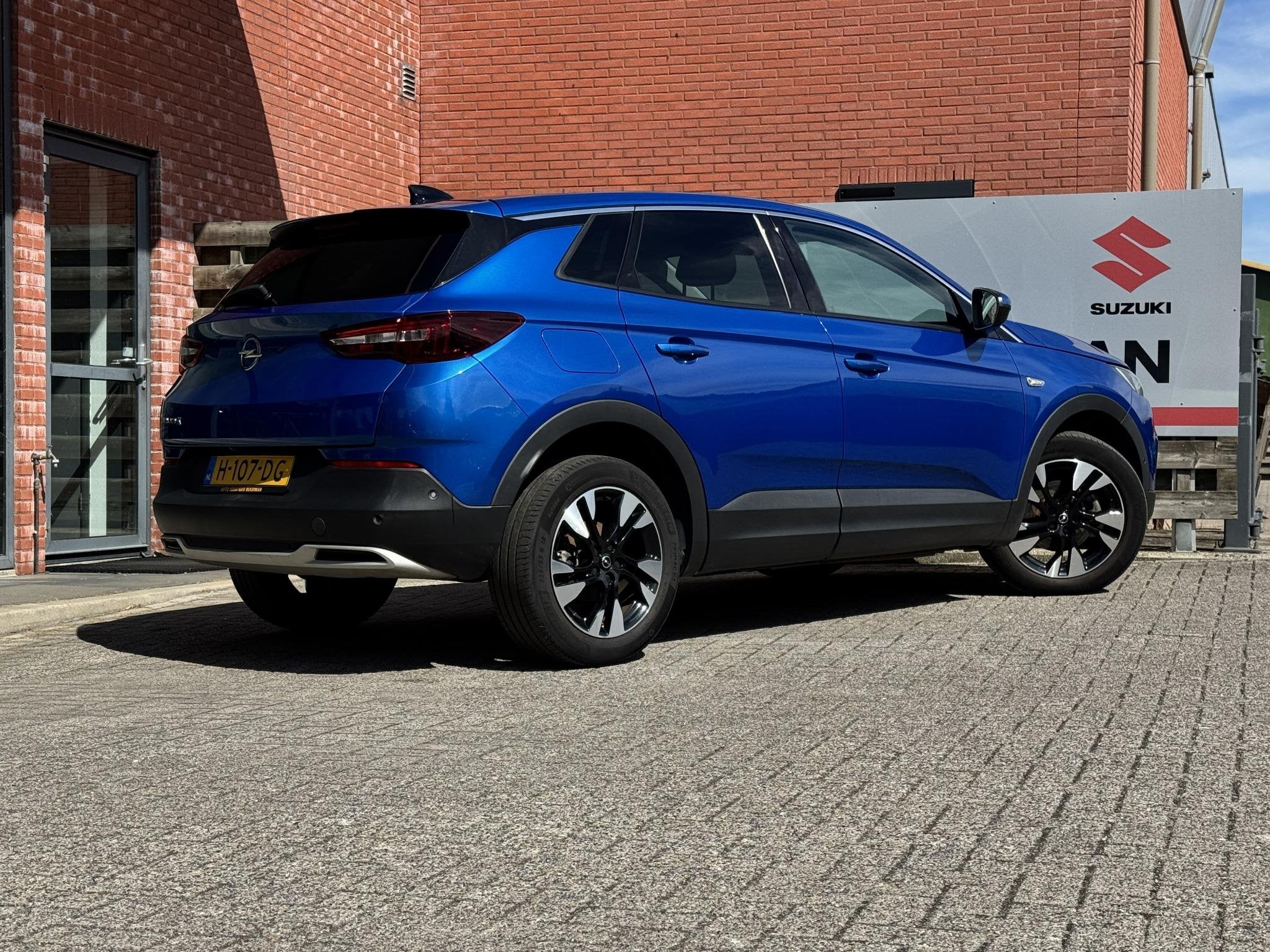 Opel Grandland X 1.2 Turbo Business Executive Camera, Apple, Auto's, Voorwielaandrijving, Gebruikt, 1199 cc, Leder en Stof