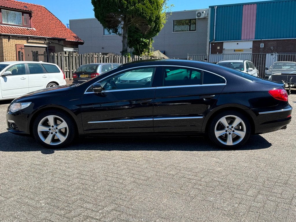 Volkswagen Passat CC 2.0 TDI BlueMotion 5p., Auto's, Volkswagen, Euro 5, 4 cilinders, Zwart, Origineel Nederlands