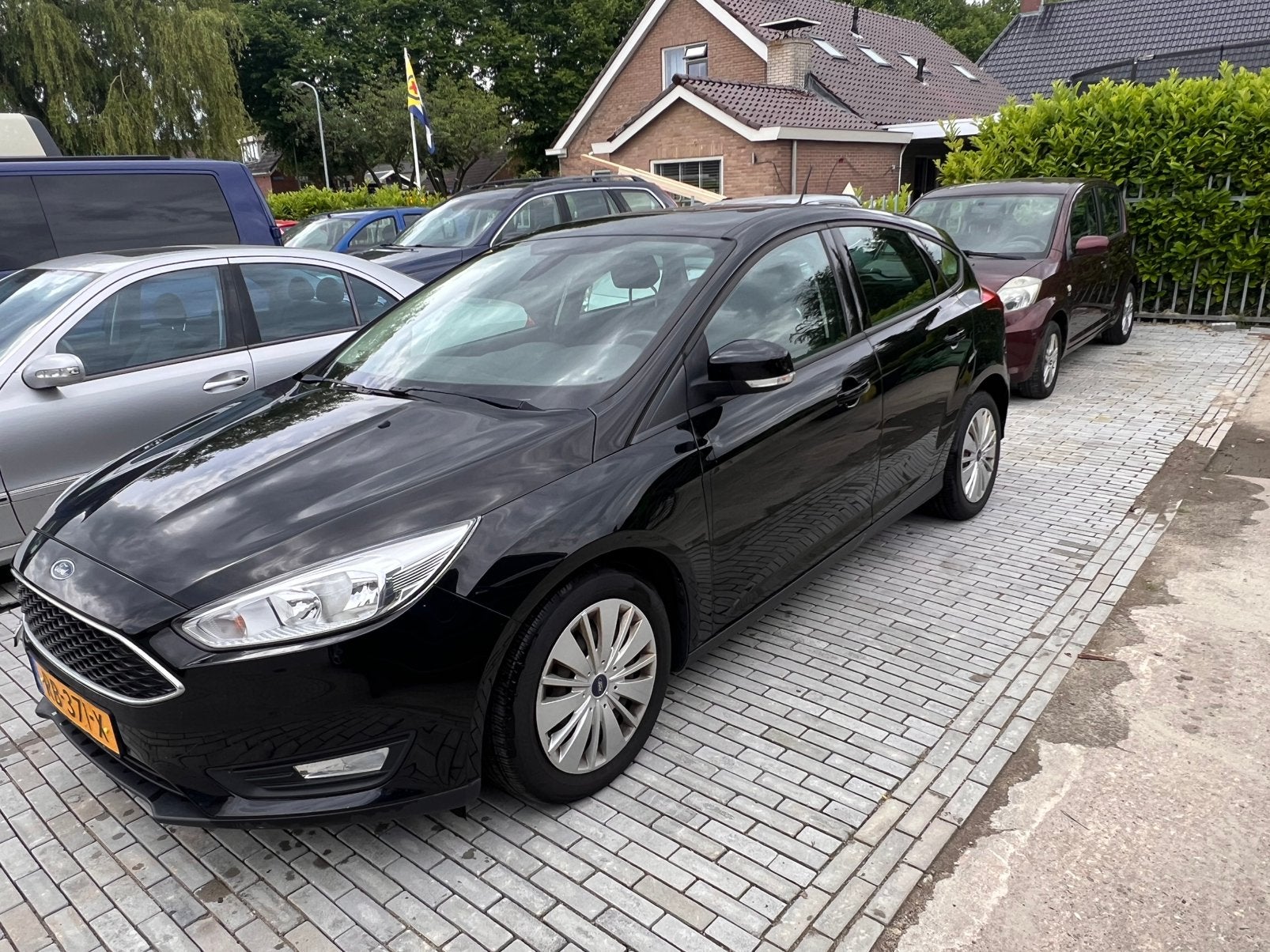 Ford Focus 1.0 Ecoboost 92KW 5D 2017 motor defect, Auto's, Ford, 125 pk, Zwart, Origineel Nederlands, 3 cilinders