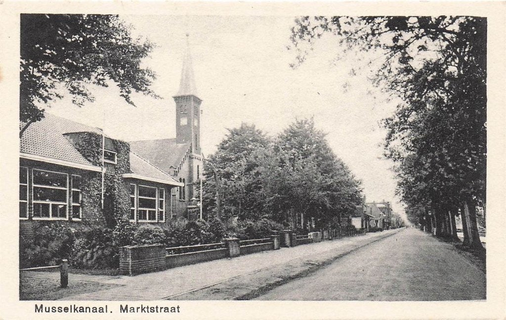 703-133-009 Musselkanaal Marktstraat, Verzamelen, Ansichtkaarten | Nederland, Verzenden, Voor 1920, Groningen