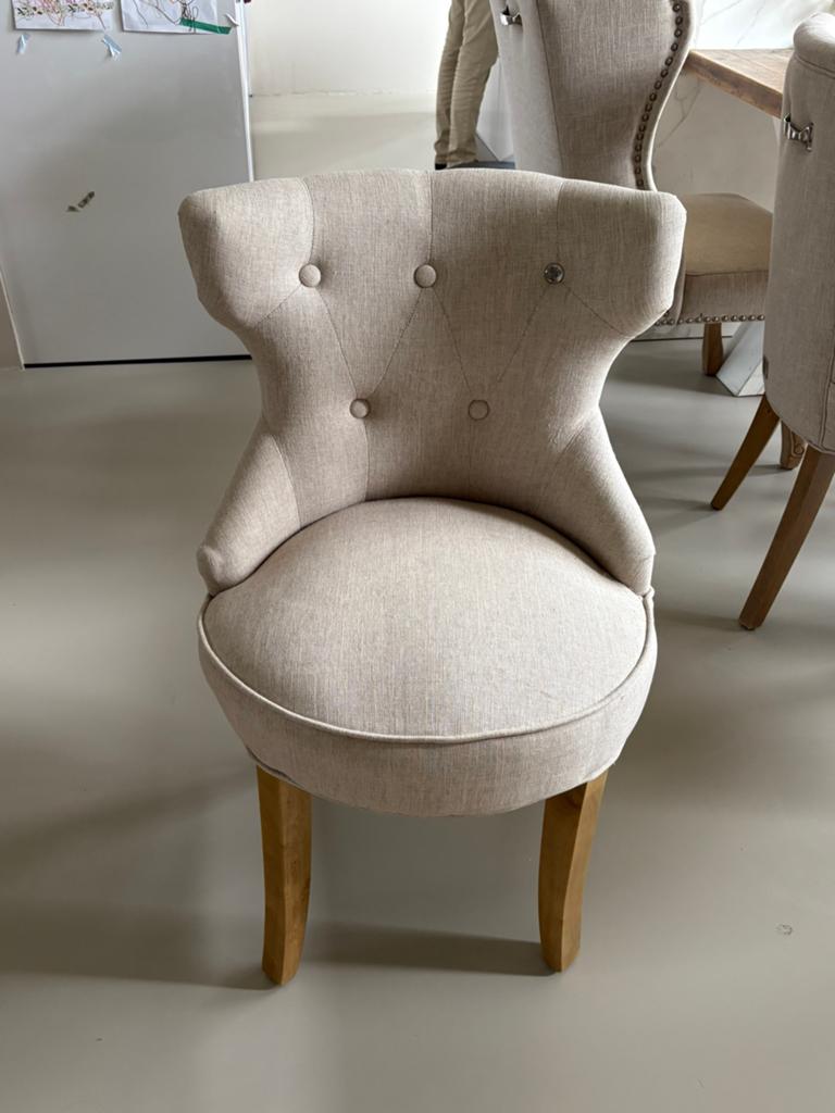 Riviera Maison damesstoeltje beige linnen, Huis en Inrichting, Stoelen, Gebruikt, Eén, Stof, Overige kleuren, Ophalen