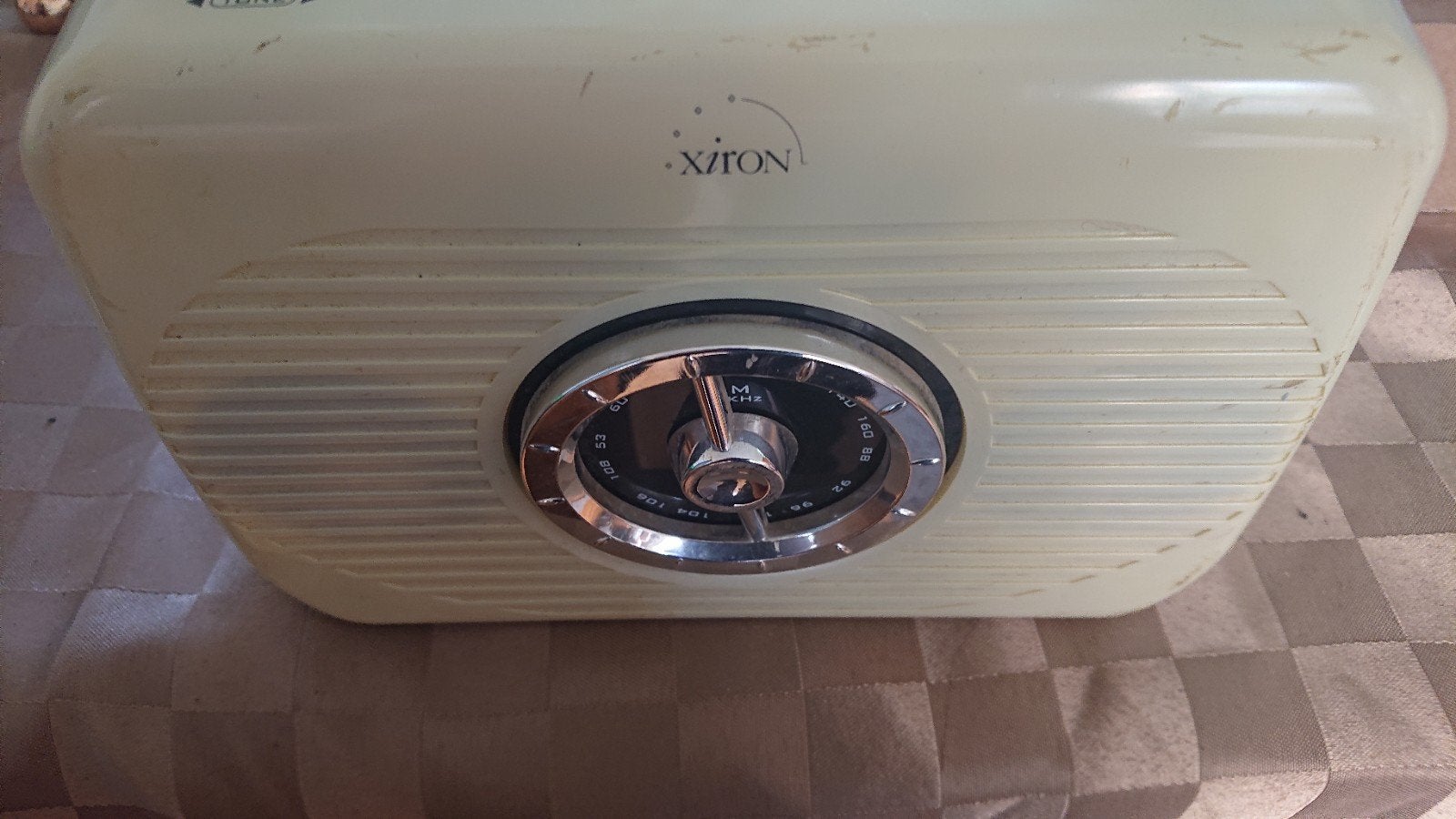 Xiron pr108 draagbare retro fm radio, Ophalen of Verzenden, Zo goed als nieuw, Radio