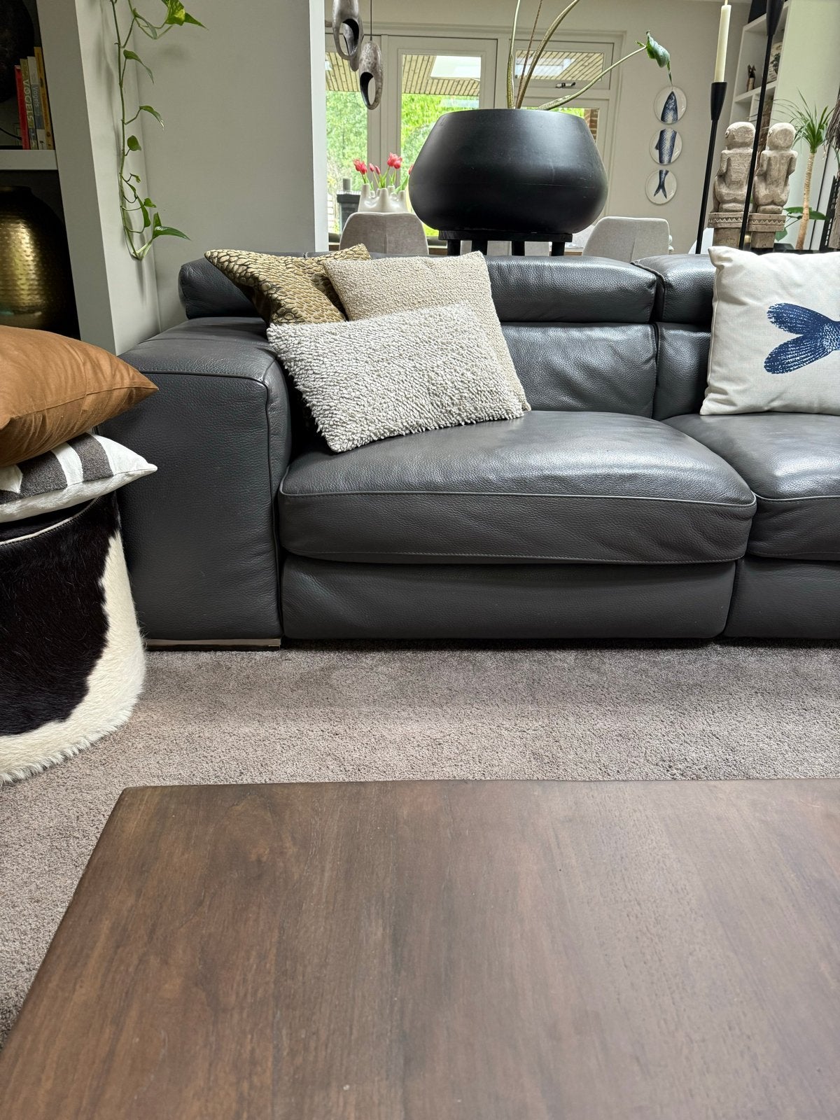 2 Natuzzi Nicolaus banken, olifantsgrijs kalfsleer, Driepersoons, Leer, Ophalen of Verzenden, Zo goed als nieuw