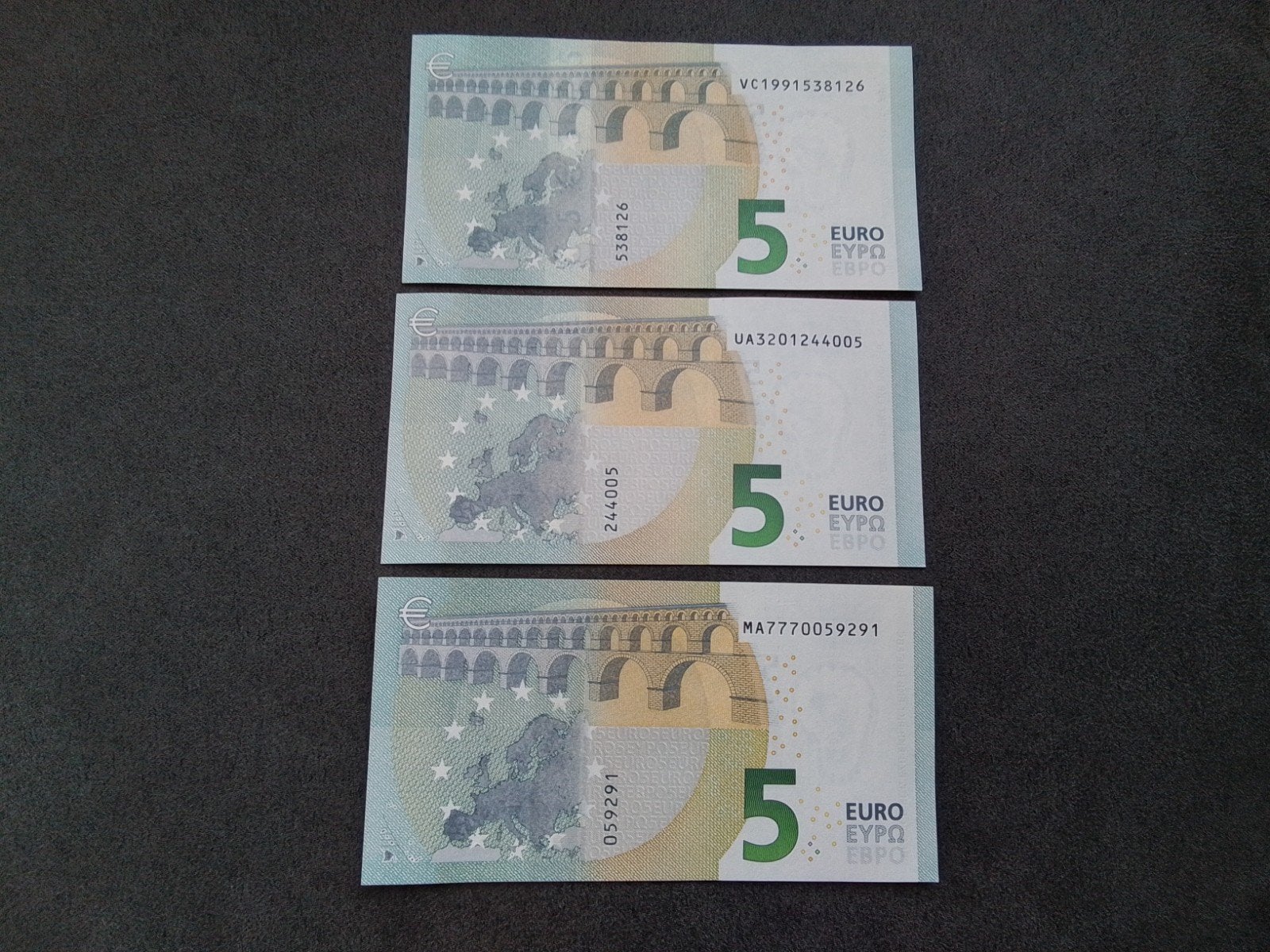 3X 5 eurobiljet UNC met code VC-UA-MA van 2013 meer biljette, Postzegels en Munten, Ophalen of Verzenden, Overige landen, 5 euro