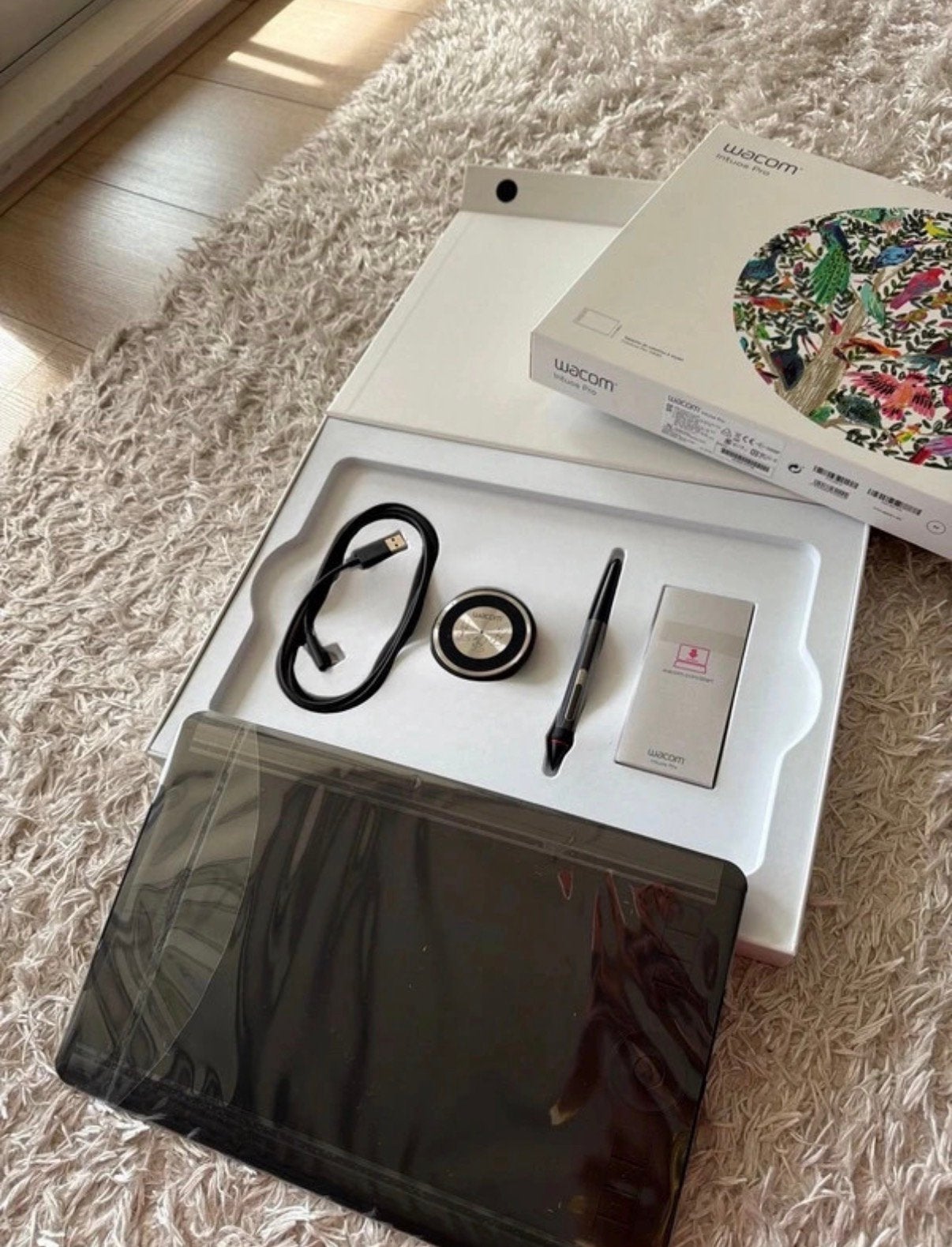 BRAND NEW! Wacom Intuos Pro creative pen tablets, Ophalen of Verzenden, Multi-touch, Nieuw, Bedraad