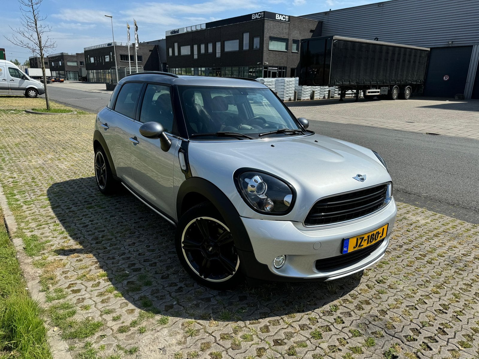 MINI Countryman 1.6 Chili 122PK | 2016 | Dealer onderhouden, Auto's, Voorwielaandrijving, Stof, 122 pk, Origineel Nederlands