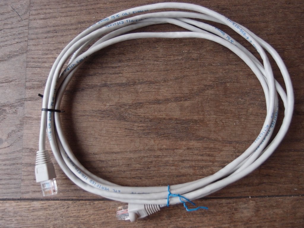 Cat. 5 Patch cable kabel UTP 3 meter lang, Ophalen of Verzenden, Gebruikt