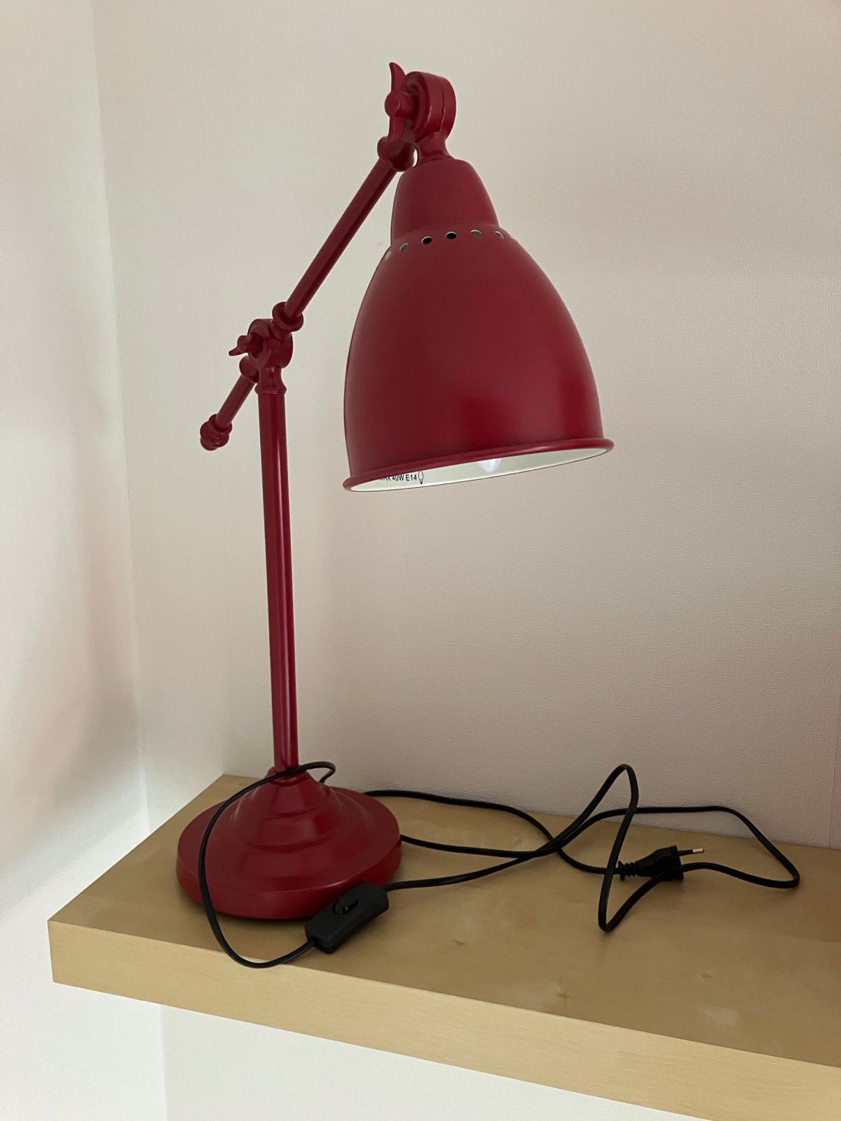 IKEA Bureaulamp Rood - Verstelbaar, Ophalen, Gebruikt, E14 (klein), Rood