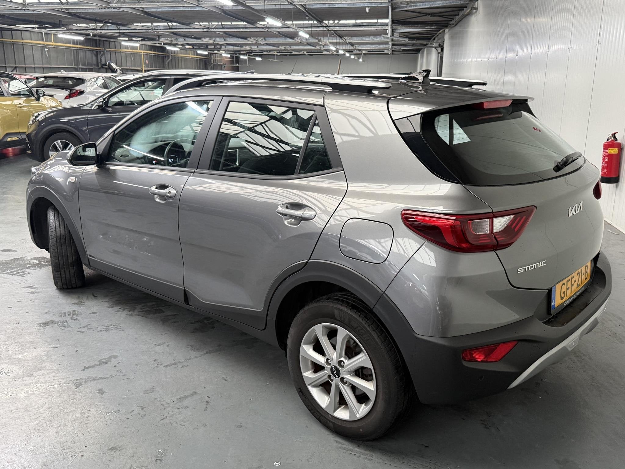 Kia Stonic 1.0 T-GDi MHEV DynamicLine NL Auto, slechts 27663, Auto's, Origineel Nederlands, Handgeschakeld, 3 cilinders, SUV of Terreinwagen