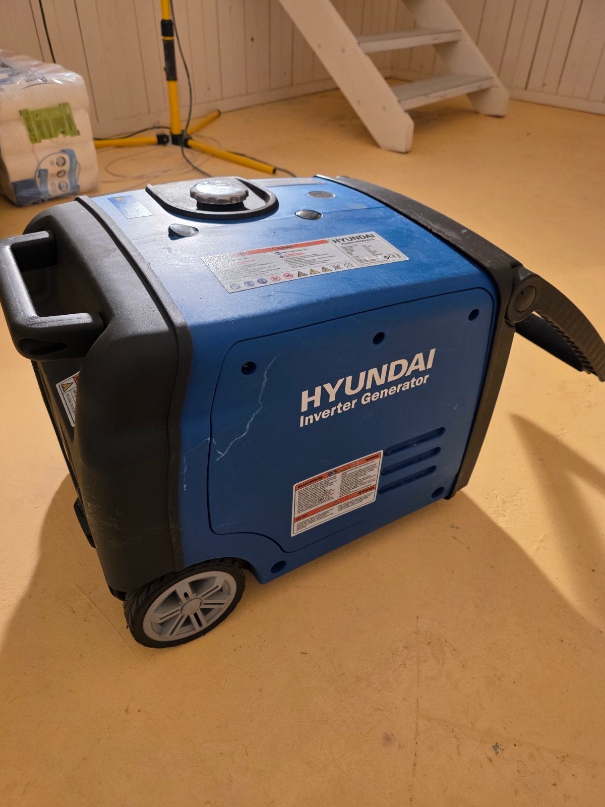 Hyundai Inverter Generator - niet gebruikt, nieuw dus, Ophalen, Zo goed als nieuw, Minder dan 5 kVA, Benzine