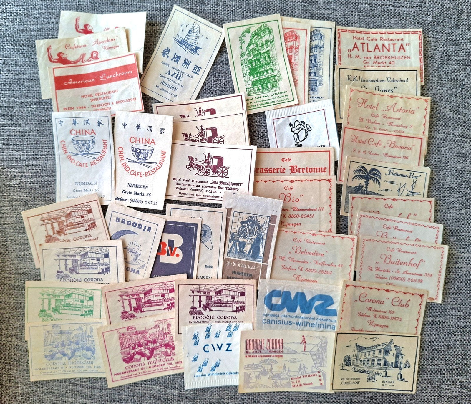 257 Suikerzakjes uit Nijmegen, Ophalen of Verzenden, Nederland