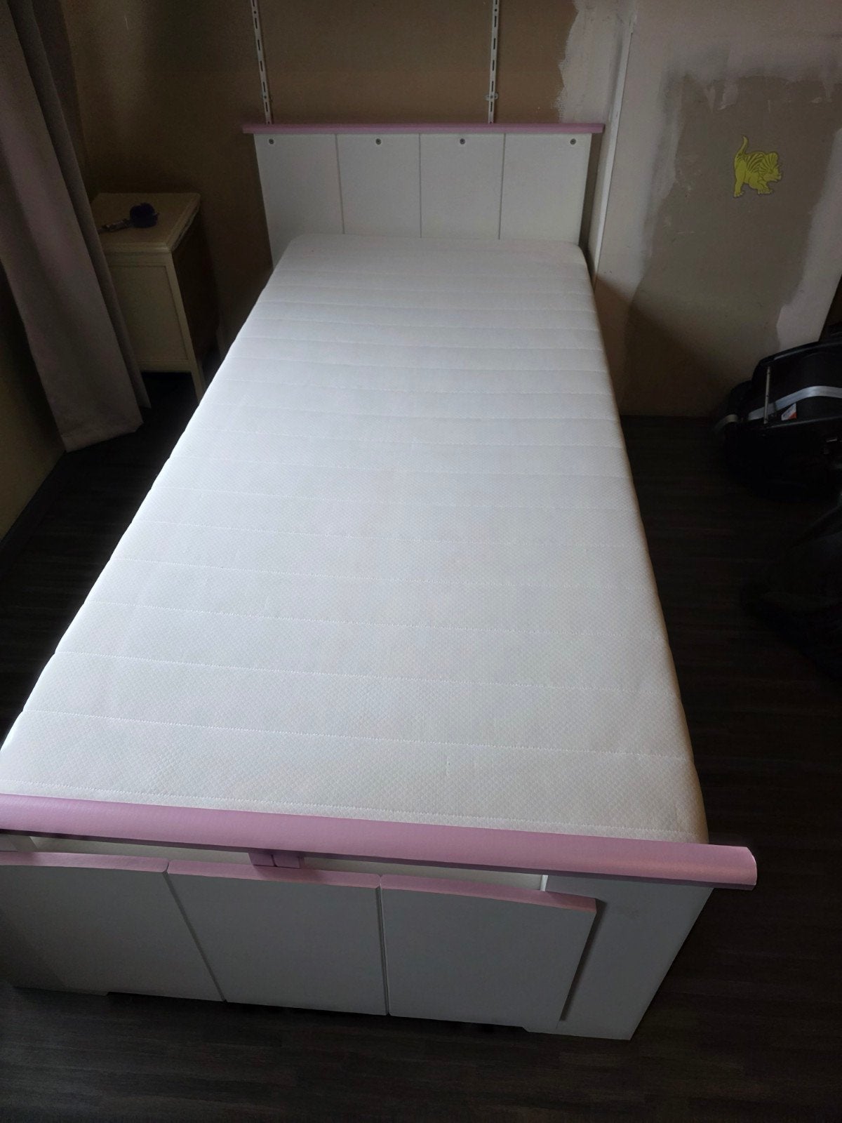 Eenpersoonsbed met lattenbodem en matras 90x200 cm, Huis en Inrichting, Ophalen, Gebruikt, 90 cm, Eenpersoons