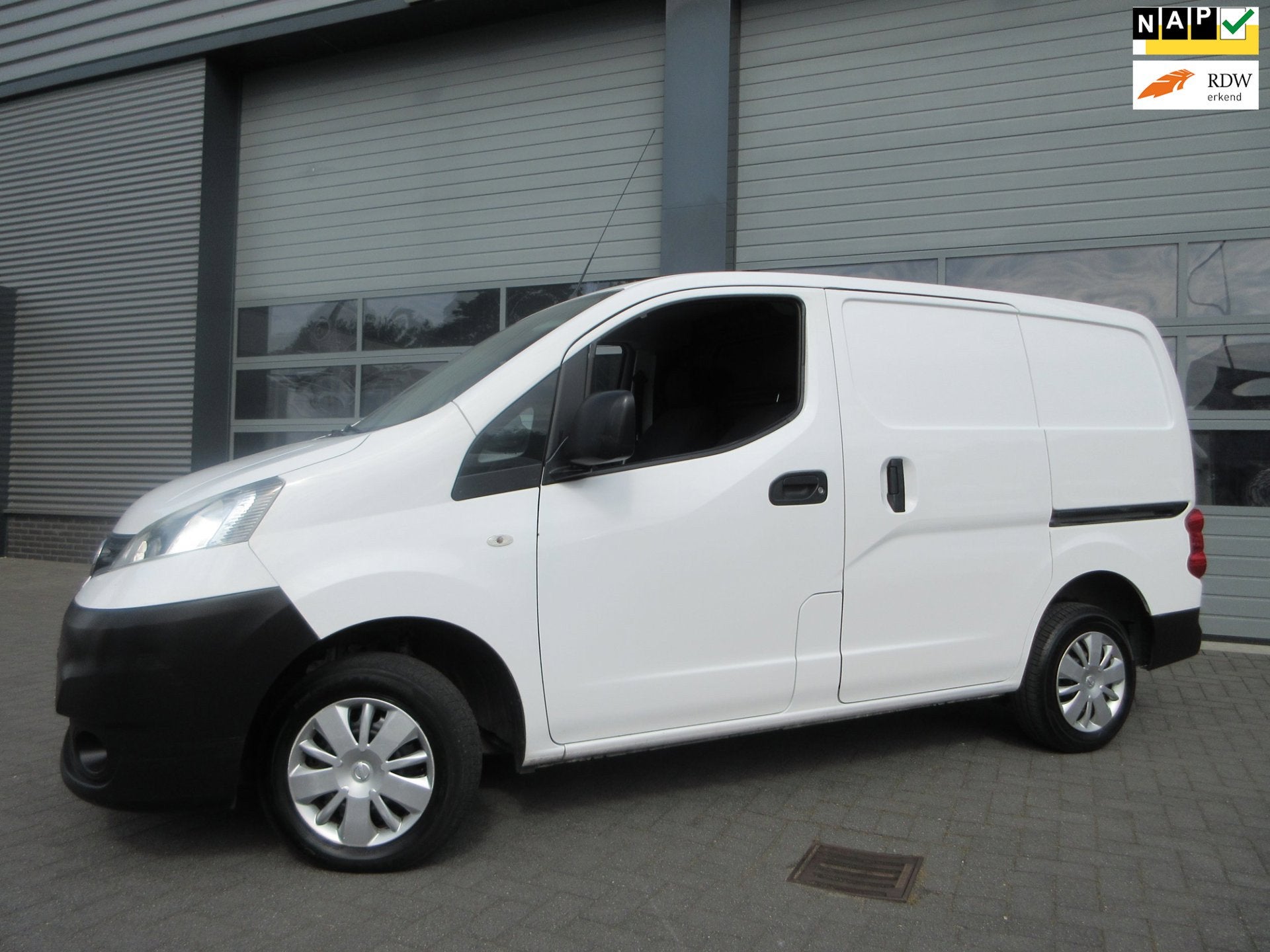 Nissan NV200 1.5 dCi, Airco, 2x schuifdeur., Voorwielaandrijving, Stof, Gebruikt, 4 cilinders