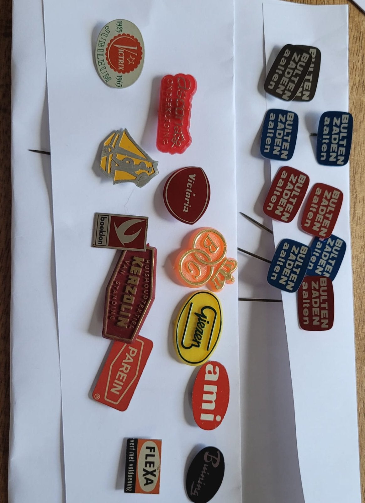 Diverse speldjes, Verzamelen, Speldjes, Pins en Buttons, Ophalen, Zo goed als nieuw, Overige onderwerpen