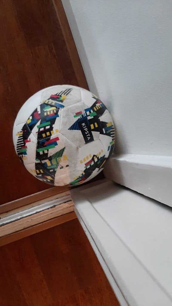 Kipsta voetbal, Sport en Fitness, Voetbal, Maat XS of kleiner, Ophalen, Gebruikt, Bal