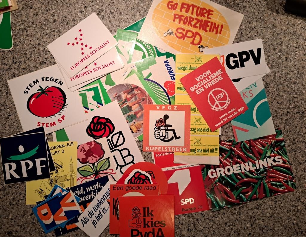 Partij vintage stickers Politieke partijen ruim 120, Ophalen of Verzenden, Zo goed als nieuw
