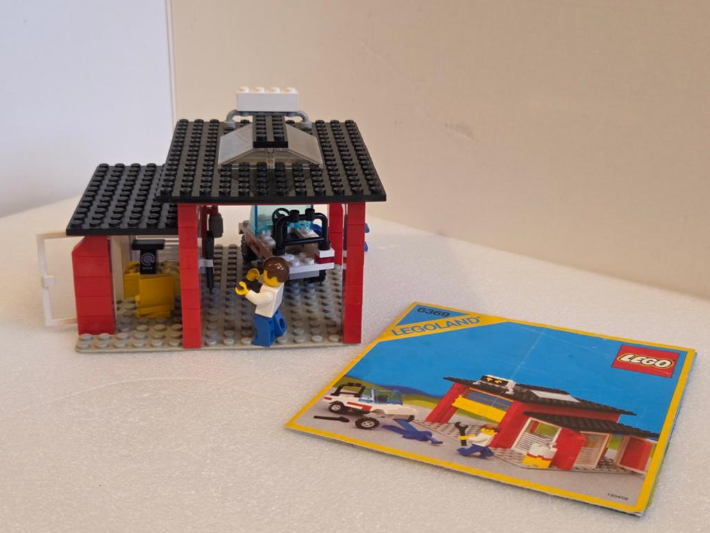 Lego Legoland 6369 garage compleet met boekje uit 1985, Gebruikt, Lego, Ophalen of Verzenden, LEGOLAND