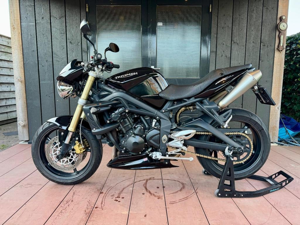 Triumph Street Triple 675 2008, Motoren, 675 cc, Motorrijbewijs A, Bedrijf, 3 cilinders