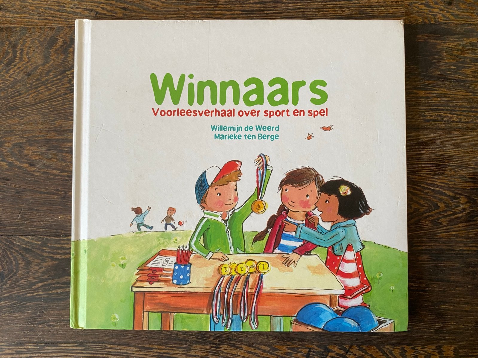 Winnaars - Willemijn de Weerd, Marieke ten Berge, Ophalen of Verzenden, Gelezen, Fictie algemeen