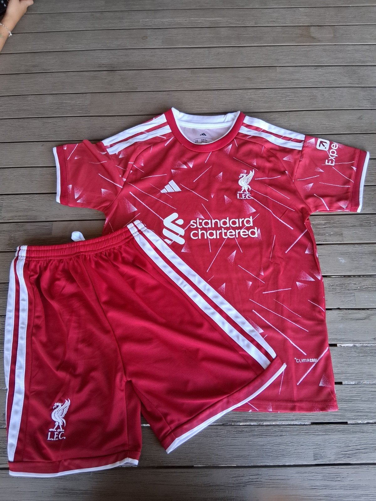 Voetbaltenue Liverpool, Verzenden, Nieuw, Jongen of Meisje, Sport- of Zwemkleding
