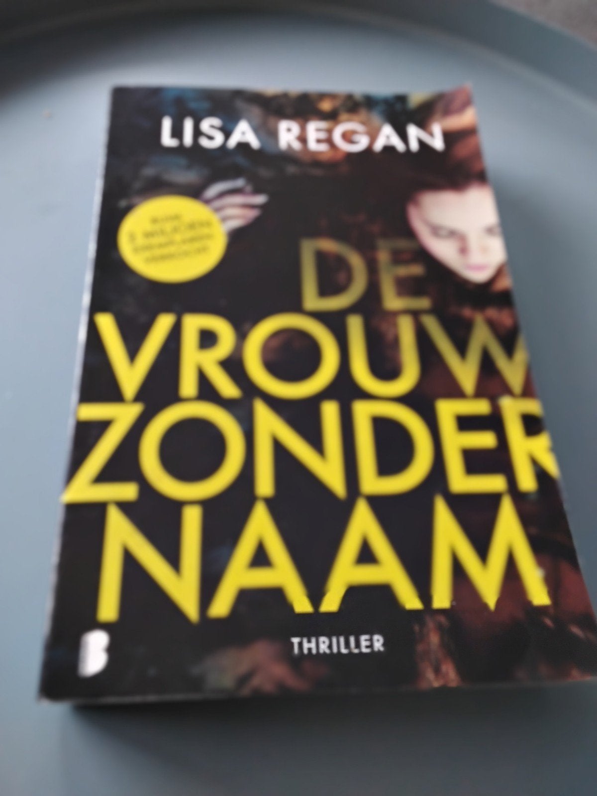 Lisa Regan, De vrouwen zonder naam, Ophalen of Verzenden, Gelezen