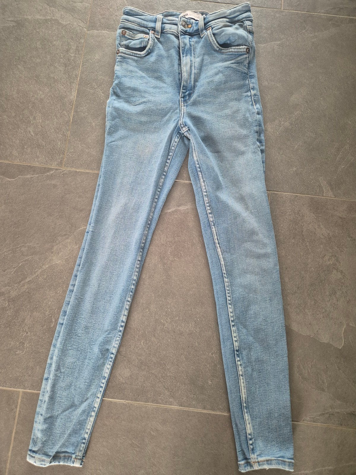 Spijkerbroek maat 34, Kleding | Dames, Blauw, Zara, Ophalen of Verzenden, Zo goed als nieuw