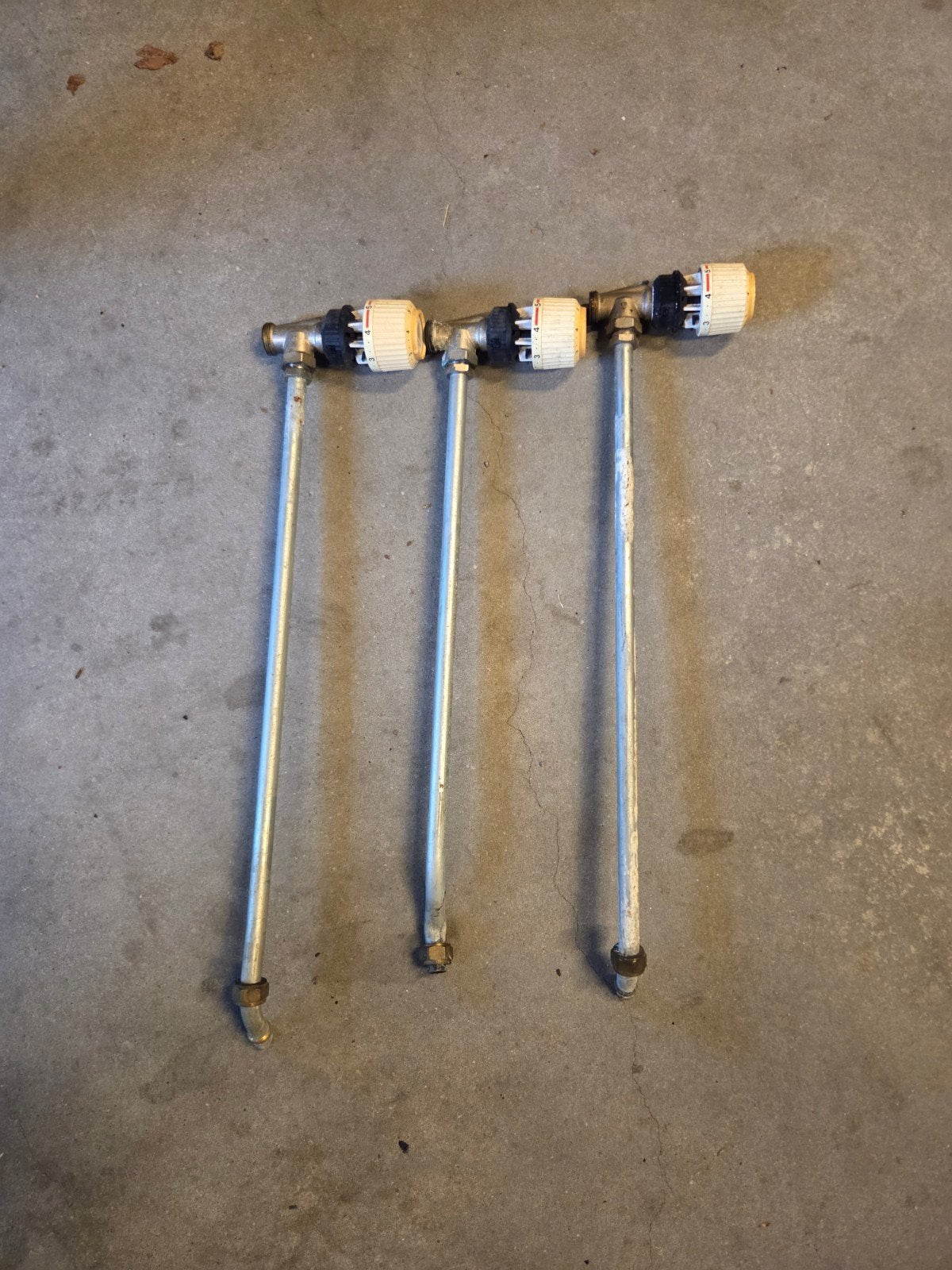 Set van 3 thermostatische radiatorkranen, Ophalen