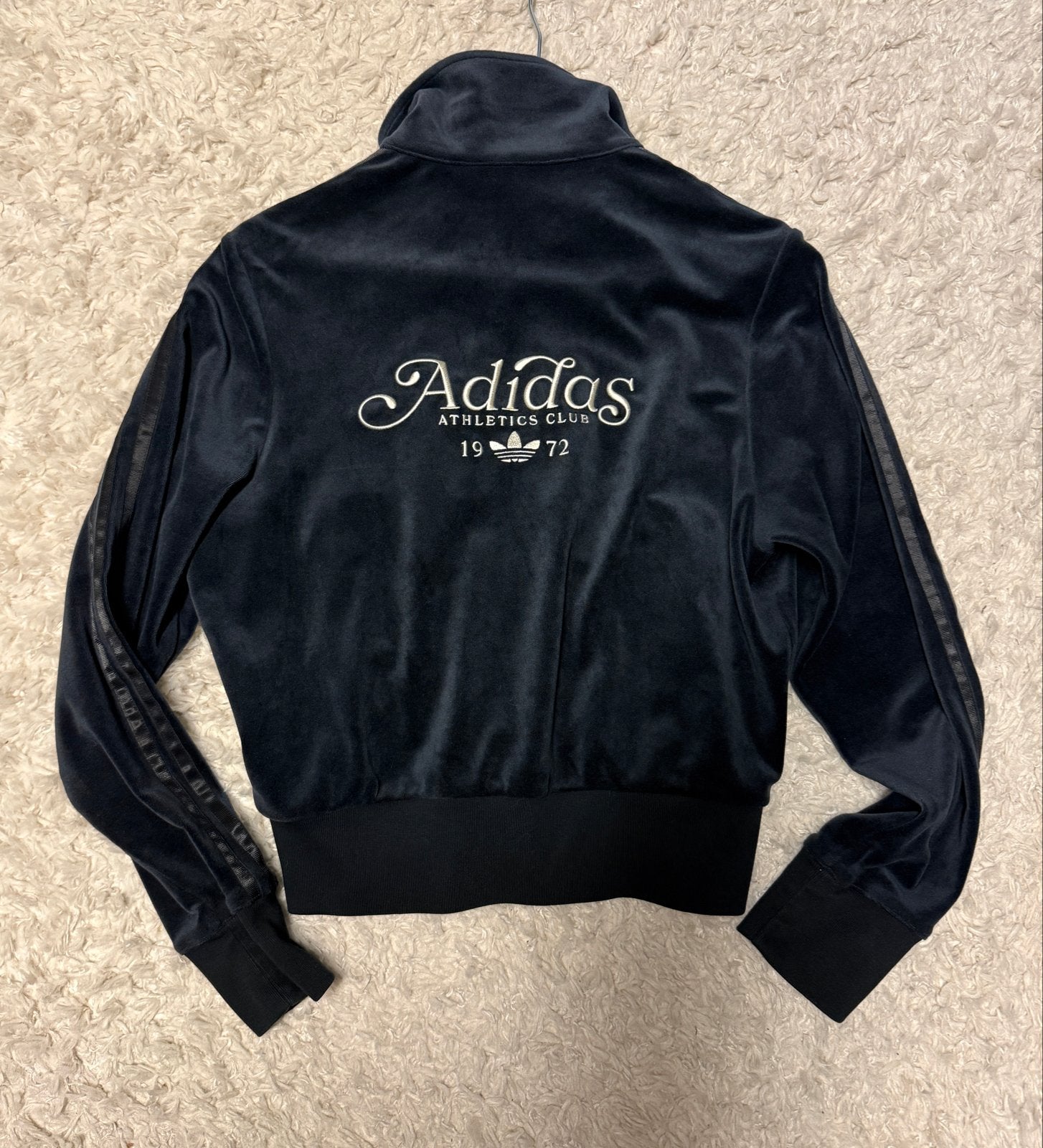 Adidas fluwelen trainingsjack zwart maat S, Ophalen of Verzenden, Zo goed als nieuw, Maat 36 (S), Zwart