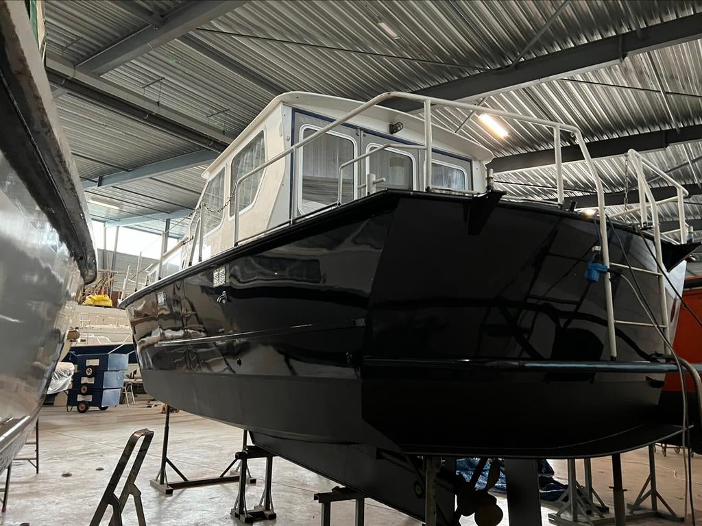 Boot schilderen/ onderwaterschip behandelen, Dek en Romp