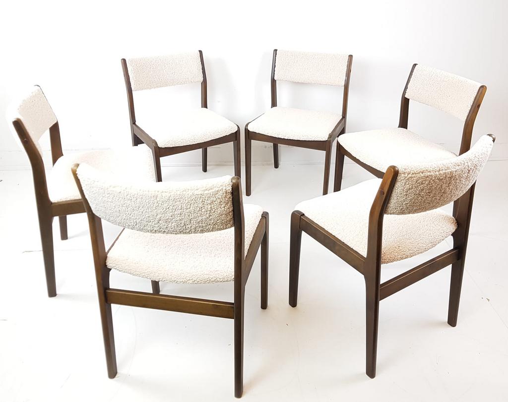 6 vintage Deense stoelen teddy stof | farstrup stoelen, Huis en Inrichting, Stoelen, Modern vintage, ., Wit, Ophalen of Verzenden