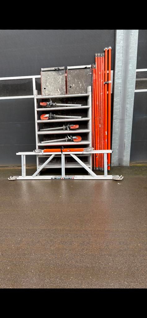 Altrex Rolsteiger 8,25 stahoogte, Doe-het-zelf en Verbouw, Steigers, Ophalen of Verzenden, Gebruikt, Rolsteiger of Kamersteiger