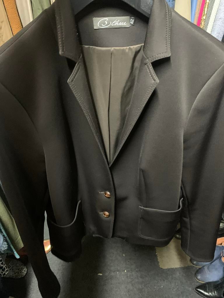 B-Three Zwarte Blazer - Maat 42 - Stretch, Kleding | Dames, Zwart, Maat 42/44 (L), Ophalen of Verzenden, Zo goed als nieuw