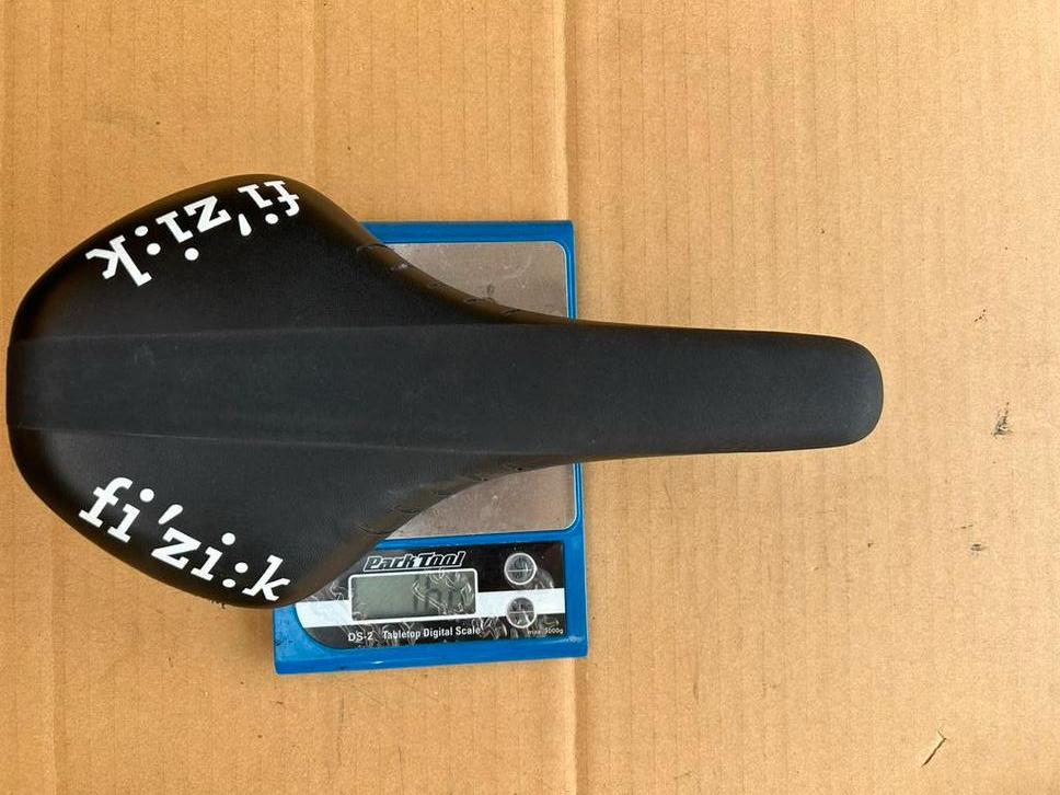 Carbon zadels Fi’zi’:k,  Specialized en Selle Italia, Fietsen en Brommers, Fietsonderdelen, Ophalen of Verzenden, Zo goed als nieuw