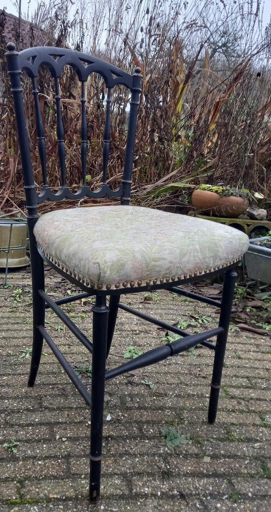 vintage antiek stoeltje, Antiek en Kunst, Antiek | Meubels | Stoelen en Banken, Ophalen of Verzenden