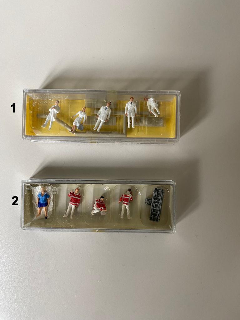 HAP- & Ambulance Personeel H0 1:87, Gelijkstroom of Wisselstroom, Overige typen, Nieuw, Ophalen