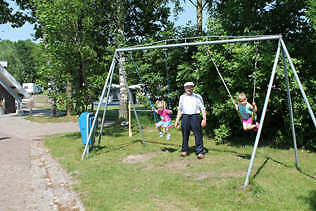 Camping in natuur in Drenthe bij bos., Wasmachine, In bos, Landelijk