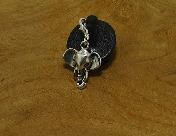 oud zilverkleur 25x22 mm Olifant Bedeltje  met slotje, Verzenden, Nieuw, 1 bedel, Zilver