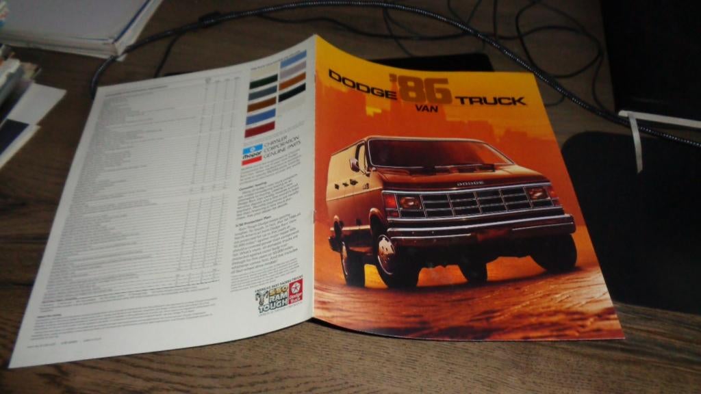 USA Folder  DODGE  VAN  1986, Verzenden, Nieuw, Overige merken