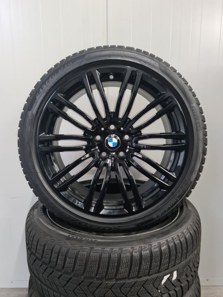 19' BMW 5 Serie G30 G31 Styling 664M Zwart met winterbanden, 19 inch, 245 mm, Banden en Velgen, Personenwagen