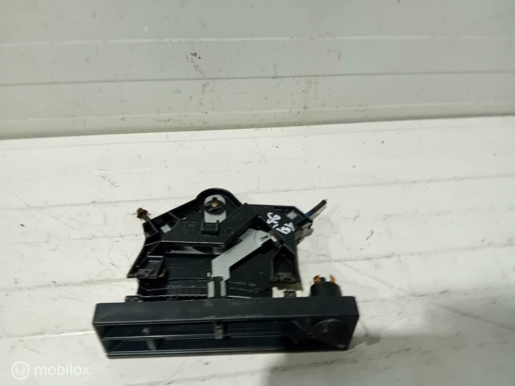 Bedieningspaneel kachel Volkswagen Transporter 321819045C, Auto-onderdelen, Gebruikt, Ophalen of Verzenden