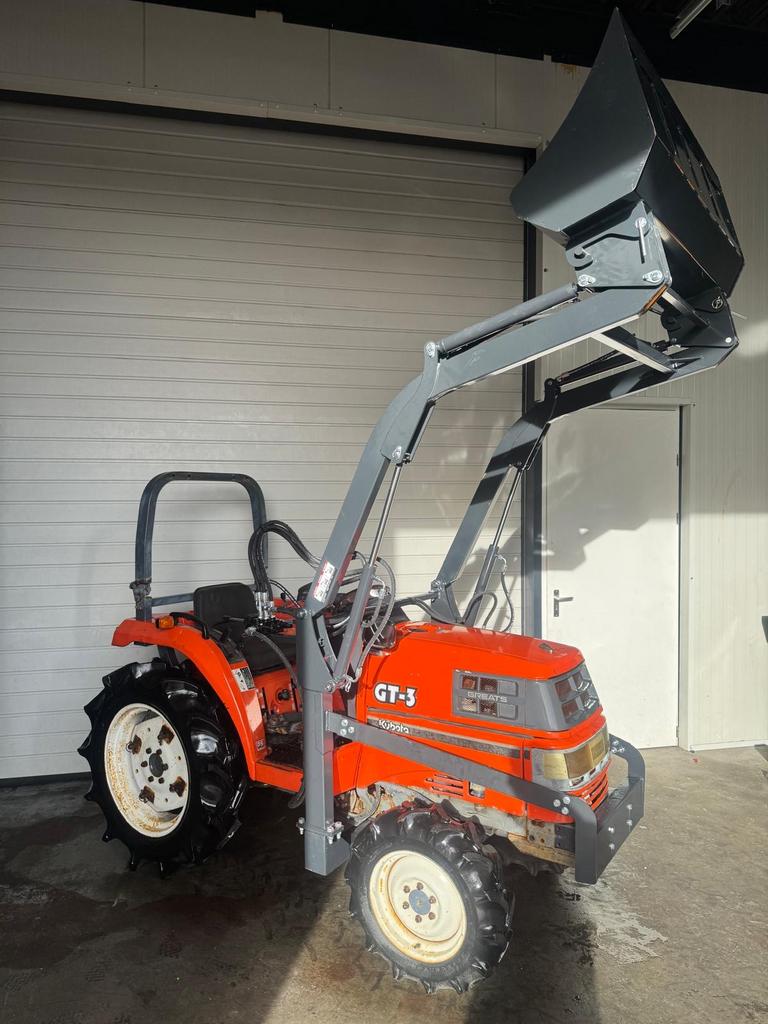 Compacte Tractor met Voorlader, Zakelijke goederen, Agrarisch | Tractoren, tot 2500, Overige merken, tot 80 Pk, Gebruikt, Ophalen of Verzenden
