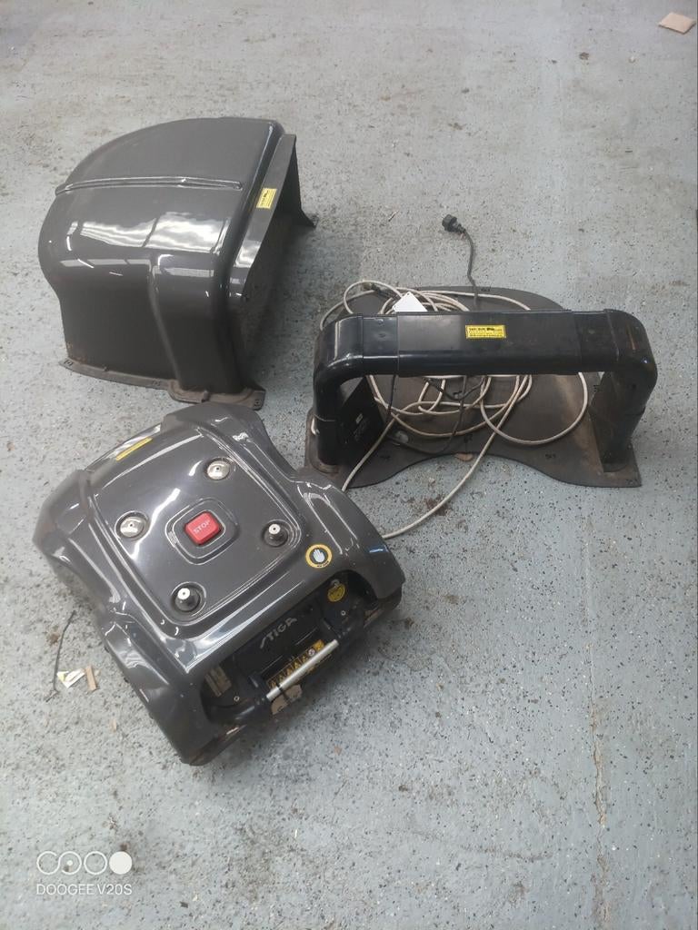 Stiga 528S Robotmaaier - Onderdelen/Reparatie, Tuin en Terras, Robotmaaiers, Ophalen, Gebruikt, Stiga