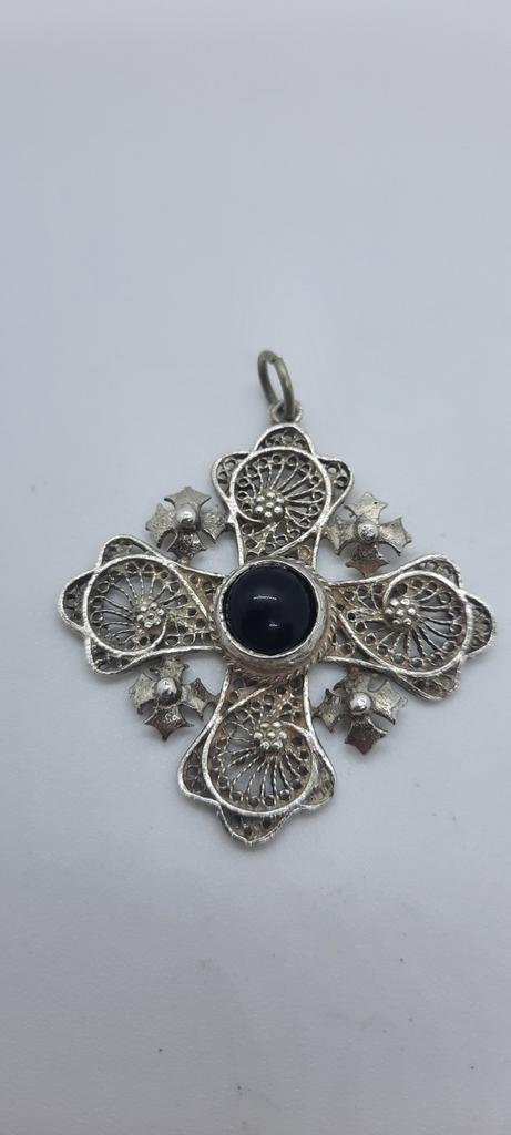 Zilveren Jeruzalem Kruis met Zwarte Steen, Sieraden, Tassen en Uiterlijk, Bedels, Gebruikt, Overige merken, Zilver, 1 bedel, Ophalen of Verzenden