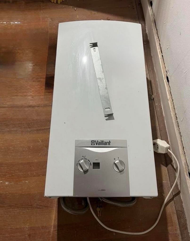 Vaillant turbo mag 14 liter BUTAAN-PROPAAN, Doe-het-zelf en Verbouw, Geisers en Boilers, Ophalen of Verzenden, Zo goed als nieuw
